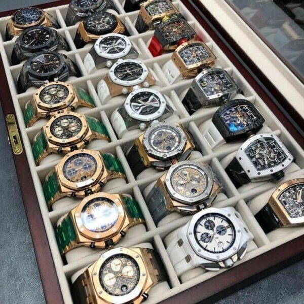 CASUAL WATCH PALLETS